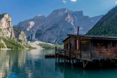 Güney Tyrol Alpleri 'nde yaz tatili ve yürüyüş hissi - Güney Tyrol / İtalya