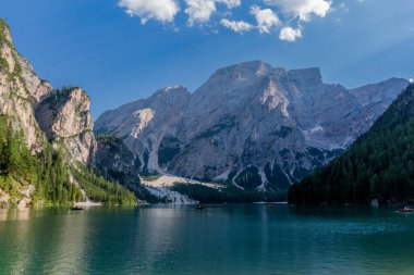 Güney Tyrol Alpleri 'nde yaz tatili ve yürüyüş hissi - Güney Tyrol / İtalya