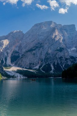 Güney Tyrol Alpleri 'nde yaz tatili ve yürüyüş hissi - Güney Tyrol / İtalya
