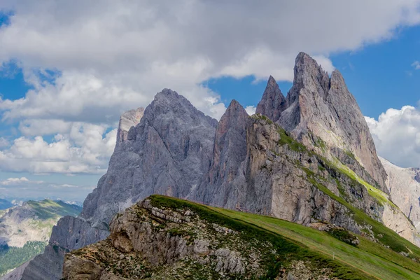 Recorrido Exploración Por Las Hermosas Montañas Del Tirol Del Sur —  Fotos de Stock