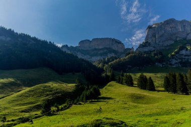 İsviçre 'deki Appenzell dağlarında güzel bir keşif turu. - Appenzell / Alpstein / İsviçre