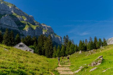 İsviçre 'deki Appenzell dağlarında güzel bir keşif turu. - Appenzell / Alpstein / İsviçre