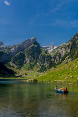 İsviçre 'deki Appenzell dağlarında güzel bir keşif turu. - Appenzell / Alpstein / İsviçre