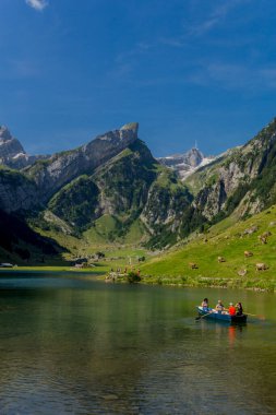 İsviçre 'deki Appenzell dağlarında güzel bir keşif turu. - Appenzell / Alpstein / İsviçre