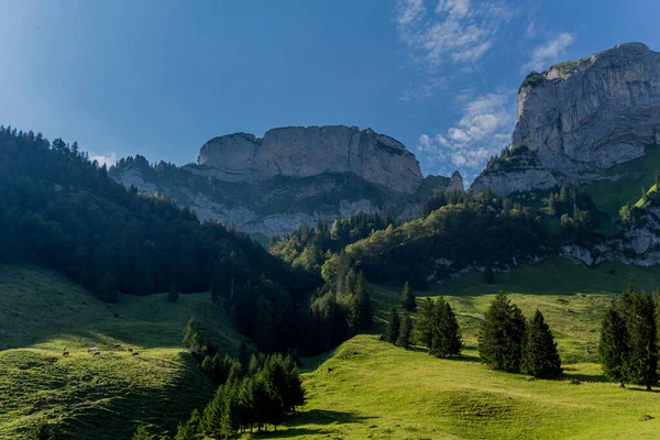 Belo Passeio Exploração Pelas Montanhas Appenzell Suíça Appenzell Alpstein Suíça — Fotografia de Stock