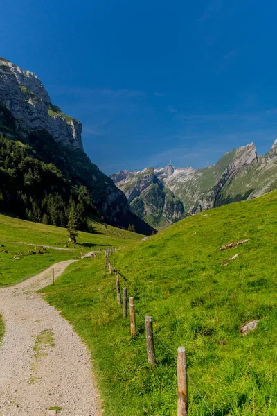 스위스의아 산맥을 지나는 아름다운 여행이었습니다 Appenzell Alpstein Switzerland — 스톡 사진