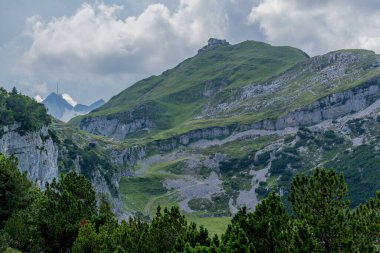 İsviçre 'deki Appenzell dağlarında güzel bir keşif turu. - Appenzell / Alpstein / İsviçre