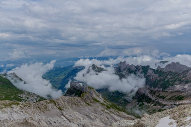İsviçre 'deki Appenzell dağlarında güzel bir keşif turu. - Appenzell / Alpstein / İsviçre