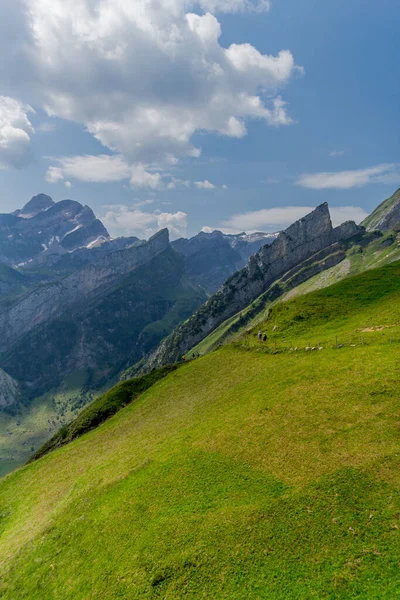 Vacker Upptäcktsfärd Genom Appenzellbergen Schweiz Appenzell Alpstein Schweiz — Stockfoto