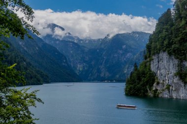 Berchtesgaden Alp etekleri boyunca güzel bir keşif turu. - Schoenau am Koenigsee.