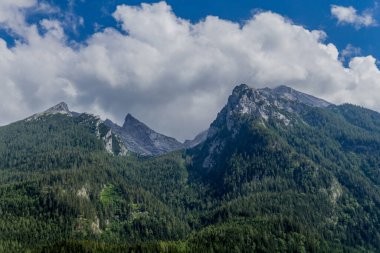 Berchtesgaden Alp etekleri boyunca güzel bir keşif turu. - Schoenau am Koenigsee.