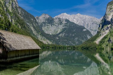Berchtesgaden Alp etekleri boyunca güzel bir keşif turu. - Schoenau am Koenigsee.