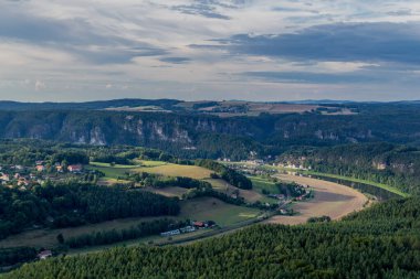 Farklı yerlerdeki Saksonya / Almanya 'daki Saksonya gezisi.