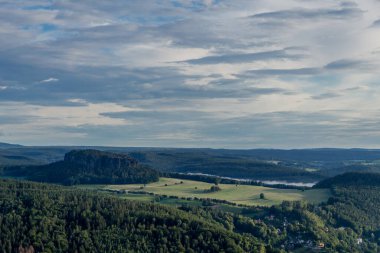 Farklı yerlerdeki Saksonya / Almanya 'daki Saksonya gezisi.