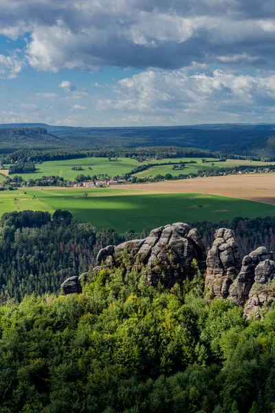 Farklı yerlerdeki Saksonya / Almanya 'daki Saksonya gezisi.