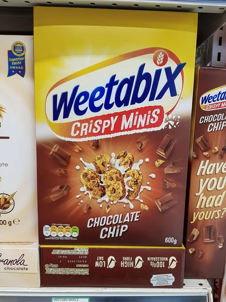 Kuala Lumpur Malaysien Juli 2018 Weetabix Cereal Box Aus Dem — Stockfoto