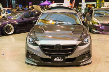 Kuala Lumpur, Malezya - 28 Temmuz 2018: Mazda 3 (Mazda Axela) Festivali sanat hız Kuala Lumpur, Malezya