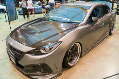 Kuala Lumpur, Malezya - 28 Temmuz 2018: Mazda 3 (Mazda Axela) Festivali sanat hız Kuala Lumpur, Malezya