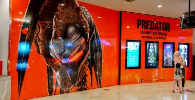 Kuala Lumpur, Malezya - 26 Ağustos 2018: Predator film posteri, film Shane Black tarafından yönlendirilir