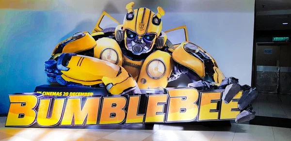 Kuala Lumpur, Malezya - 18 Aralık 2018: Bumblebee Film Poster. A yeniden doğmuş gibi önceki Transformers Film filmdir