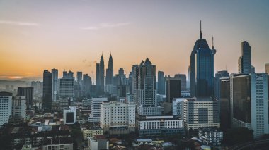Kuala Lumpur, Malezya - 7 Kasım 2018: Güzel gün batımı Cityscape Kuala Lumpur, Malezya