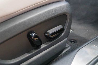 Kuala Lumpur, Malezya - 23 Kasım 2018: Koltuk ayar düğmesi üzerinden Lexus Ux200 Kuala Lumpur Otomobil Fuarı'nda