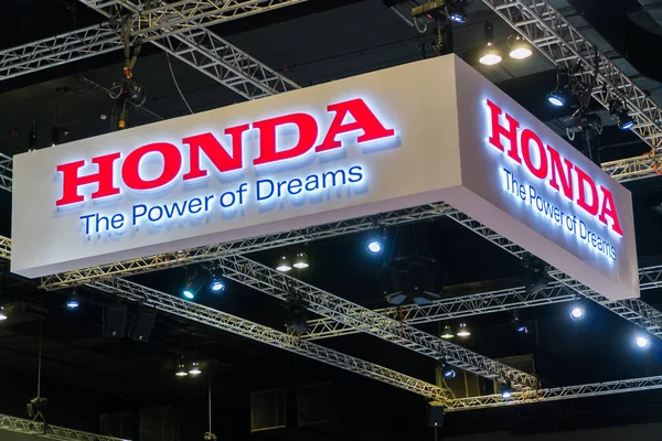 Honda logo auf der kuala lumpur motorshow — Stockfoto