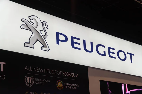 Logotipo de Peugeot en Kuala Lumpur Motor Show — Foto de Stock