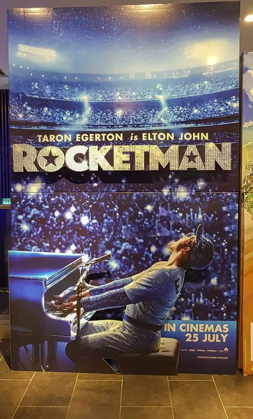 Rocketman movie poster je biografický hudební film založený na životě hudebníka Eltona Johna — Stock fotografie