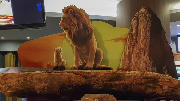 Il poster del film di Lion King, è un remake fotorealistico live-action del film d'animazione Disney del 1994 — Foto Stock