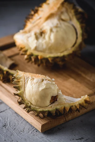 Durian beton masada Asya egzotik meyve