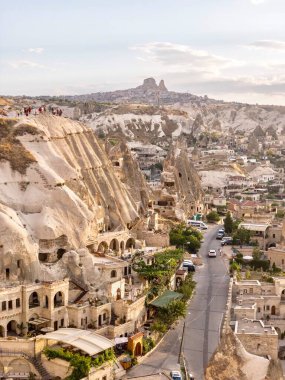 Gün batımında Kapadokya dağları