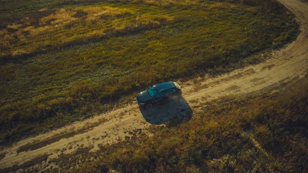 Charkiw, Ukraine - 22.09.18: Offroad-Testfahrt mit einem neuen Auto — Stockfoto