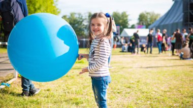 Kiev, Ukrayna - 07.09.2019: Atlas Weekend müzik festivali açık havada