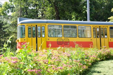 Belgrad, Beograd / Sırbistan - 07 06 2019 : Belgrad, eski Sarı tramvay. Nostalji Tramvay