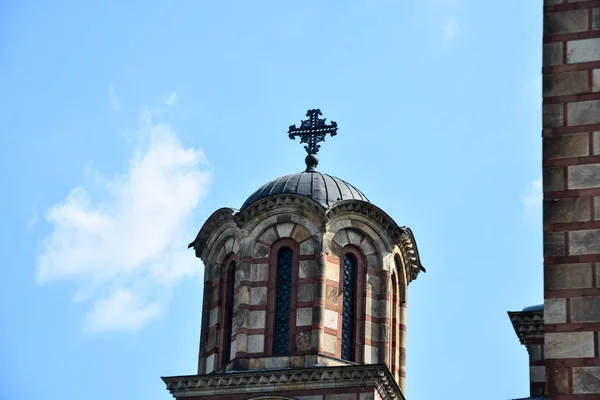 Croce Della Chiesa Cielo Limpido Sfondo — Foto Stock