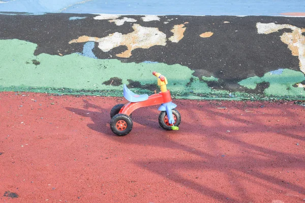 Triciclo Bicicleta Infantil Parque — Foto de Stock