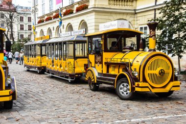 Lviv / Ukrayna - 08 08 2019 : Lviv'de eski tren, gezi turu