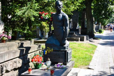 Lviv / Ukrayna - 08 08 2019 : Lviv Lychakiv Mezarlığı
