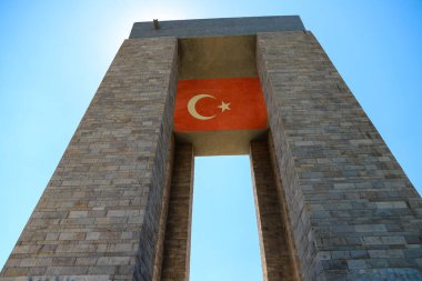 Gelibolu, Çanakkale / Türkiye -08 06 2020: Birinci Dünya Savaşı sırasında Gelibolu Muharebesi 'ne katılan Türk askerleri, Çanakkale Şehitleri Anıtı bir anma törenidir.