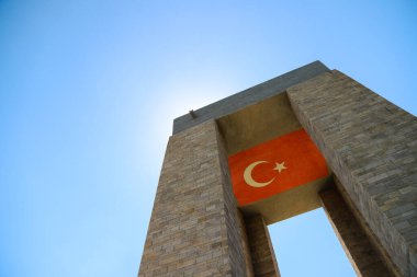 Gelibolu, Çanakkale / Türkiye -08 06 2020: Birinci Dünya Savaşı sırasında Gelibolu Muharebesi 'ne katılan Türk askerleri, Çanakkale Şehitleri Anıtı bir anma törenidir.