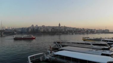 Haliç deniz uçağı kamera ileri, bir kuş bakışı istanbul Türkiye, ülke, Boğaz'ın gökyüzünün gider