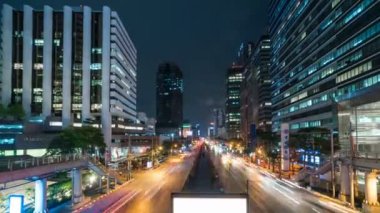 Bangkok iş ofis alanı Tayland trafik sıkışıklığı ile. Bangkok, Tayland. Temmuz 2018. Timelapse 4k.