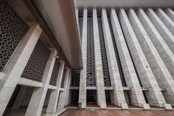 Mezquita Masjid Istiqlal. Yakarta, Jawa, Indonesia - Junio 2018 — Foto de Stock