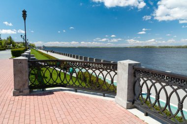 Samara Volga Nehri Dolgu