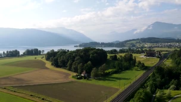 Drone Show Sjön Zug Och Rig Med Cham Förgrunden — Stockvideo