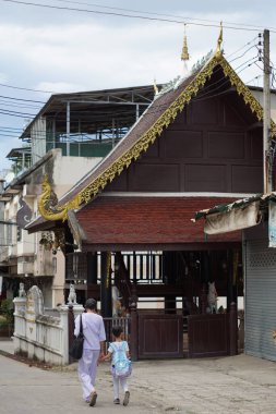 Yalnız yürümeyeceğiz.