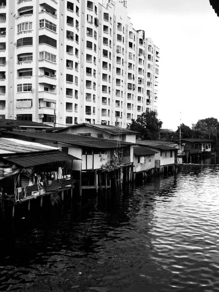 Slums Fluss Bangkok — Stockfoto