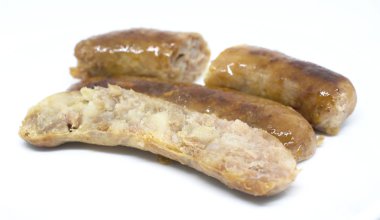 Beyaz arka plan üzerinde Kızarmış sosis