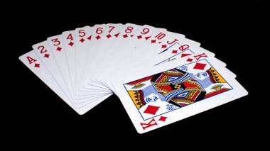 iskambil siyah arka planda - oyun aracı